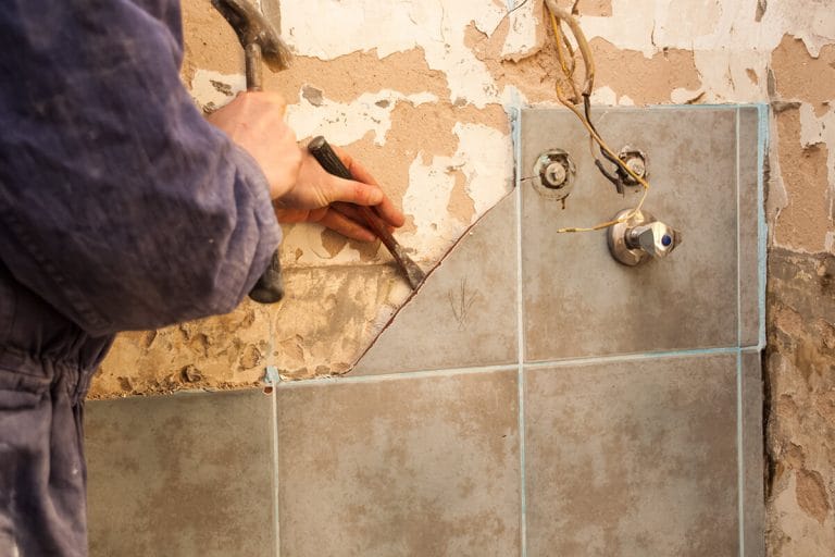 Demolishing a bathroom, things you must know